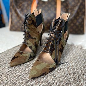 Camo tie up heels.